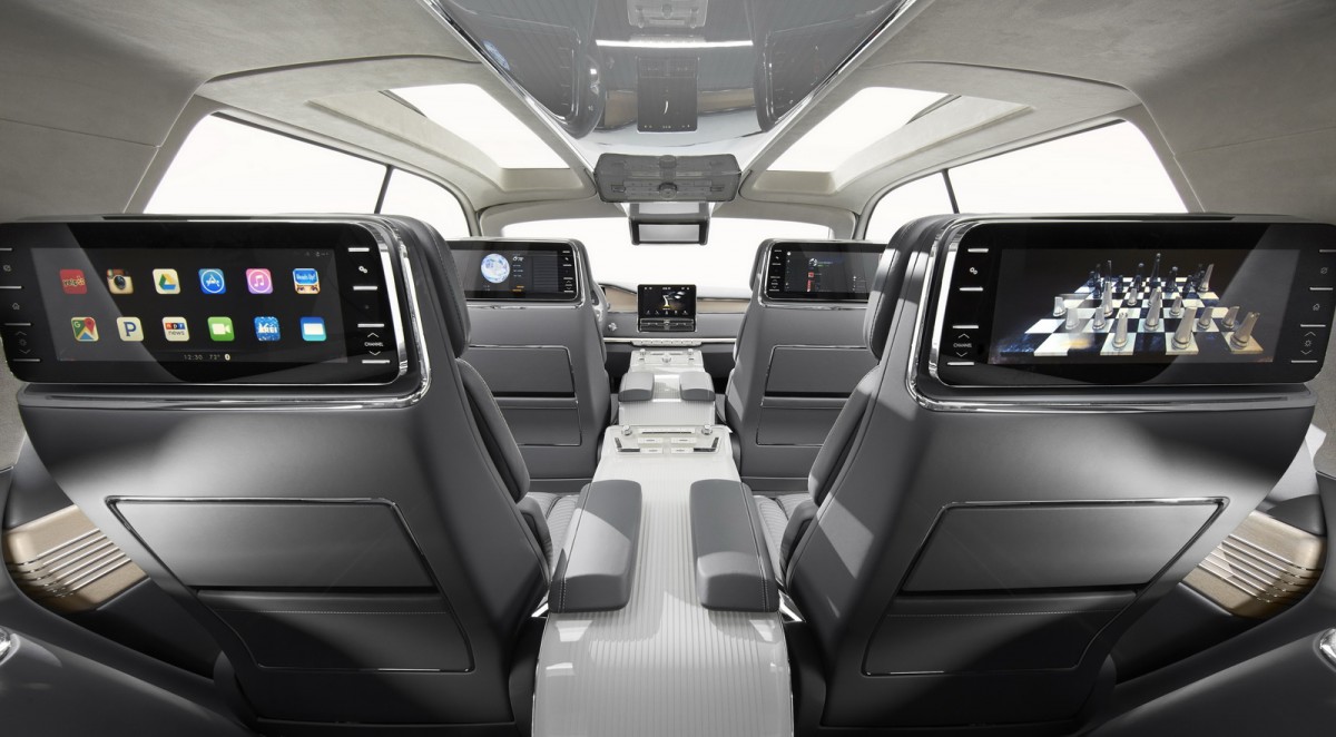 In the cabin, head restraint monitors provide passengers Wi-Fi connectivity, allowing them to wirelessly share music and content from personal devices.