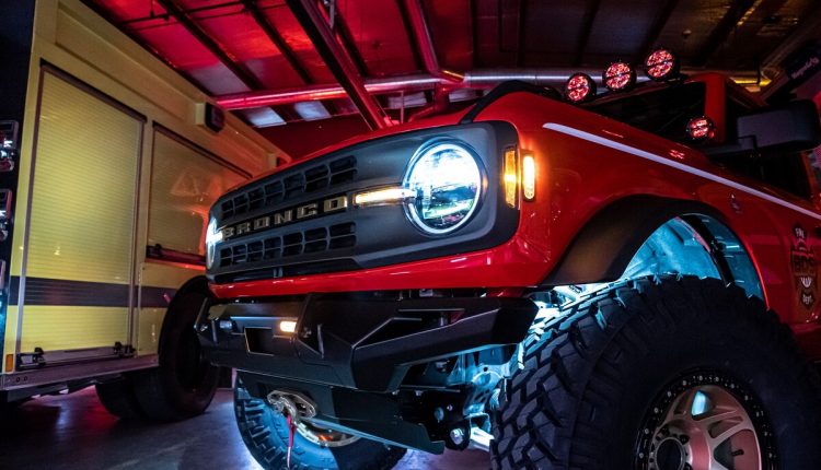 2021-Ford-Bronco-Pickup-11