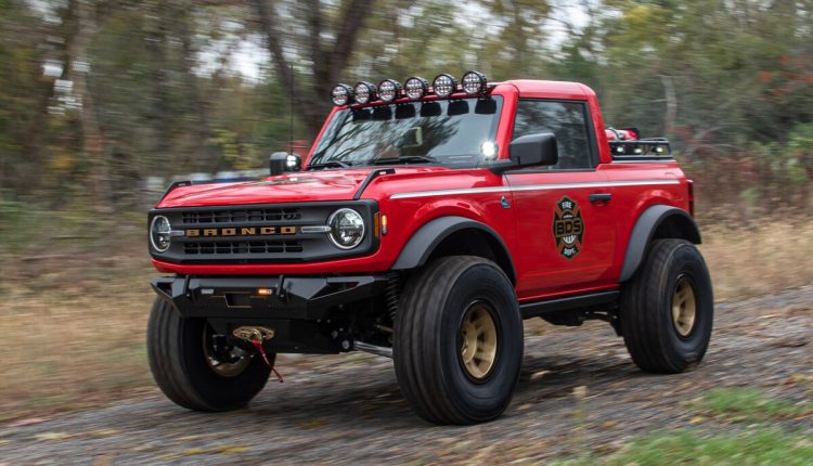 2021-Ford-Bronco-Pickup-32