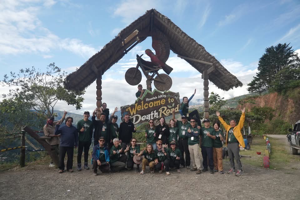 Overland Adventure Drive in Bolivia 