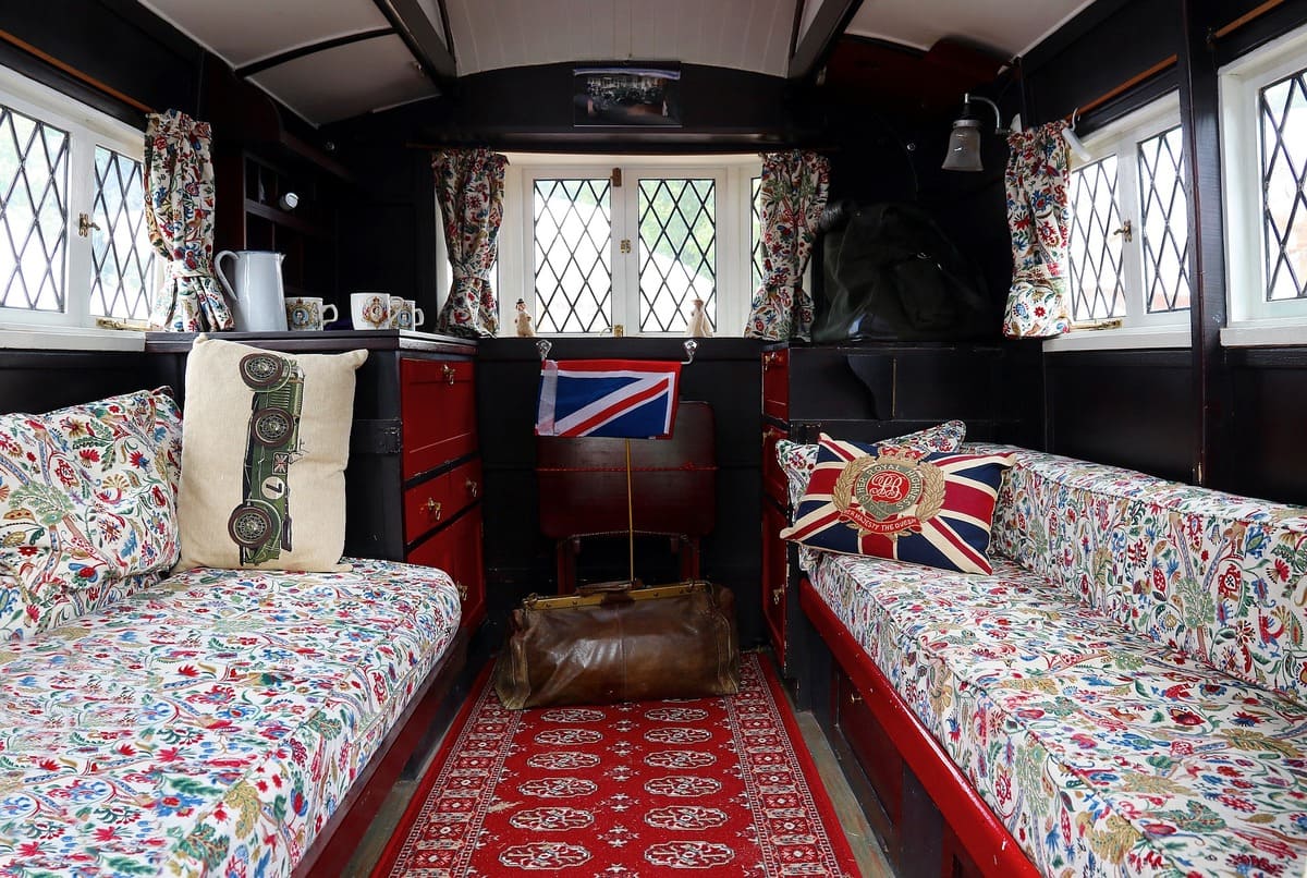 Camp Car - Camp Van