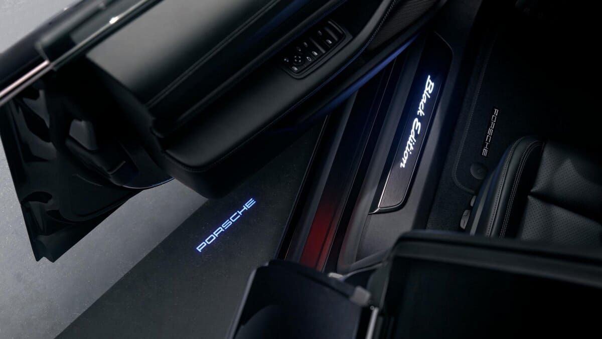 Porsche Black Edition
