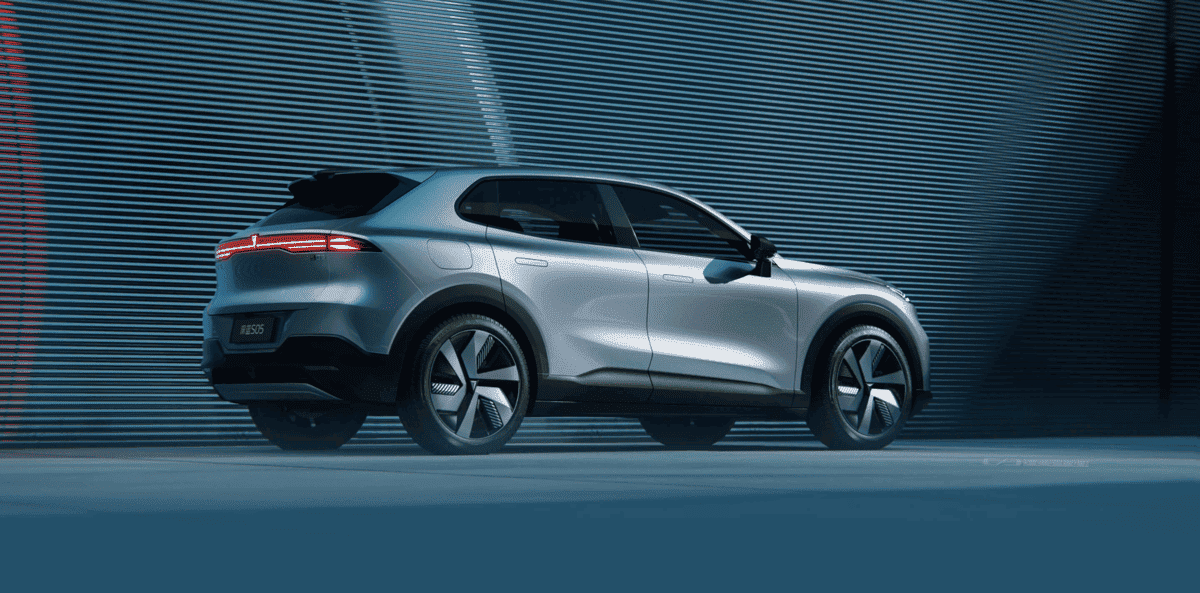 2025 Deepal S05