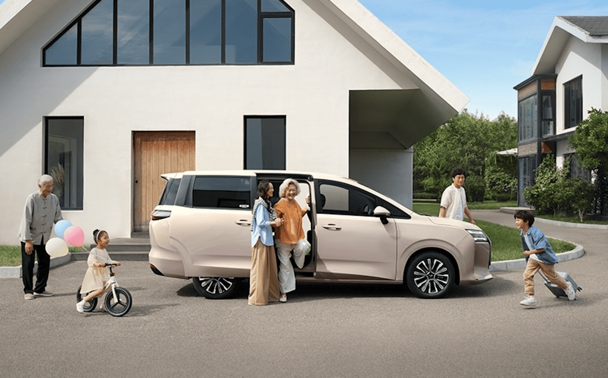 Wuling Xingguang 730