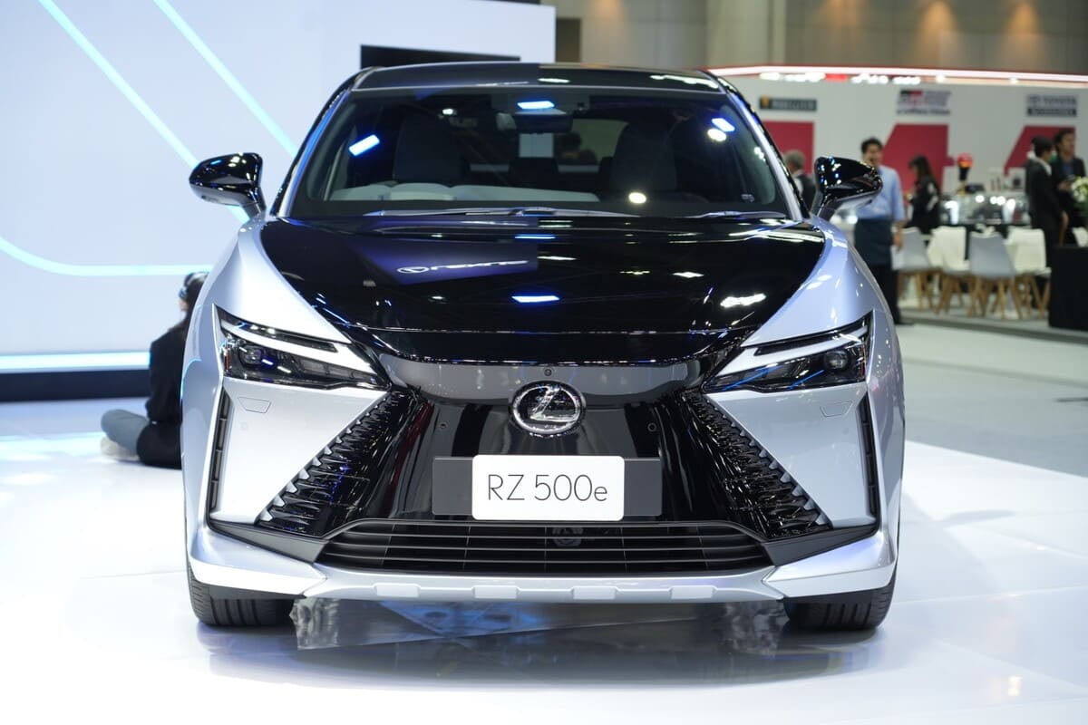 Lexus เปิดตัว RZ ใหม่ และ LX 500d ในงาน Motor Expo 2025