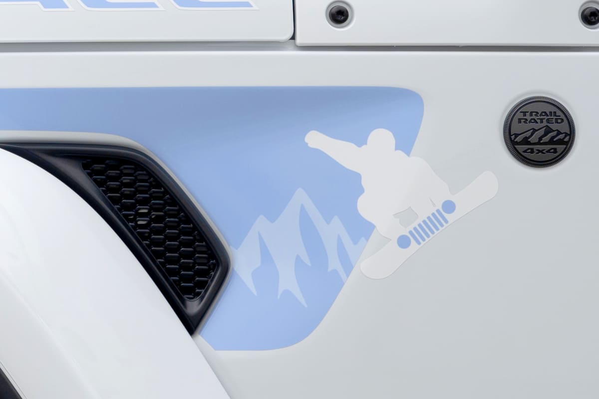 Jeep Wrangler Snow Trace